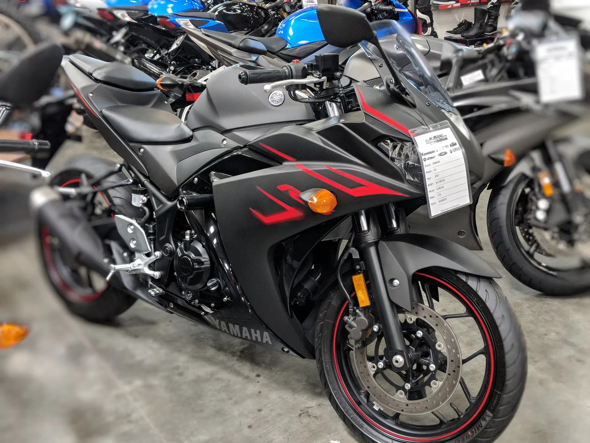 Yamaha R3